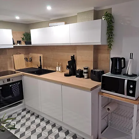 Bel Appartement, *